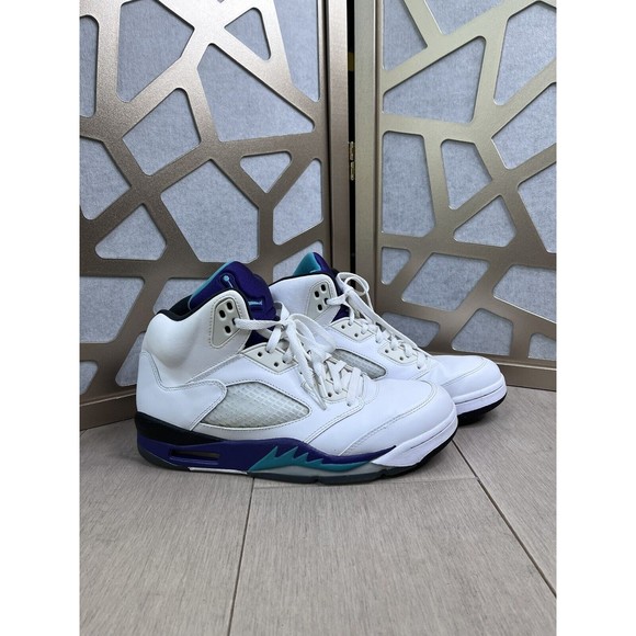 Air Jordan 5 sz 9 Retro 2013 Men basketball sneakers 136027-108 White Purple